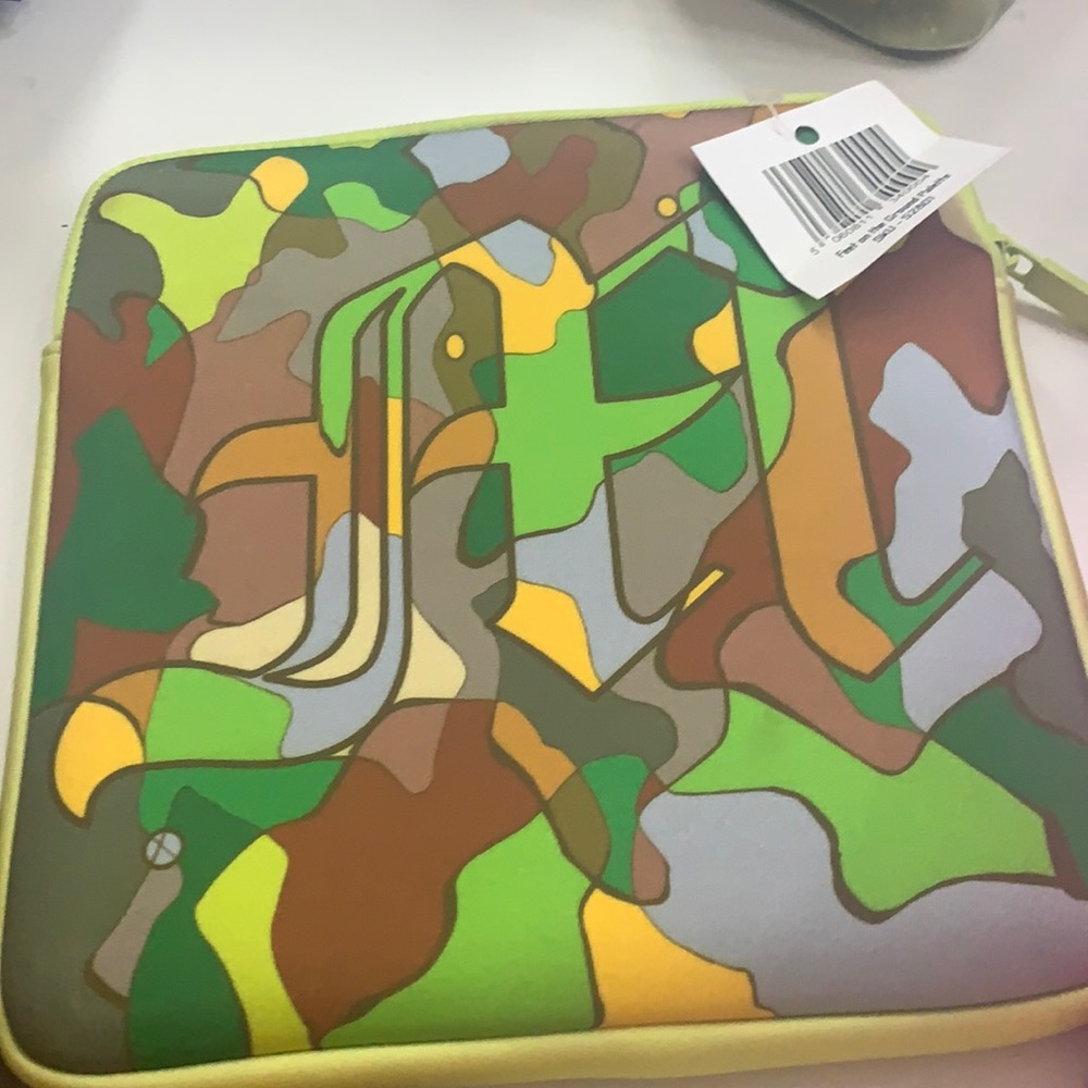 Made by Mitchell feet on the ground palette